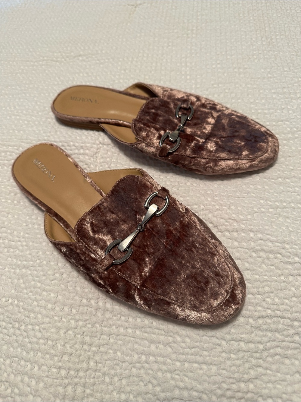 Merona Crushed Velvet Lavender Mules with Silver Bit Size 9.5